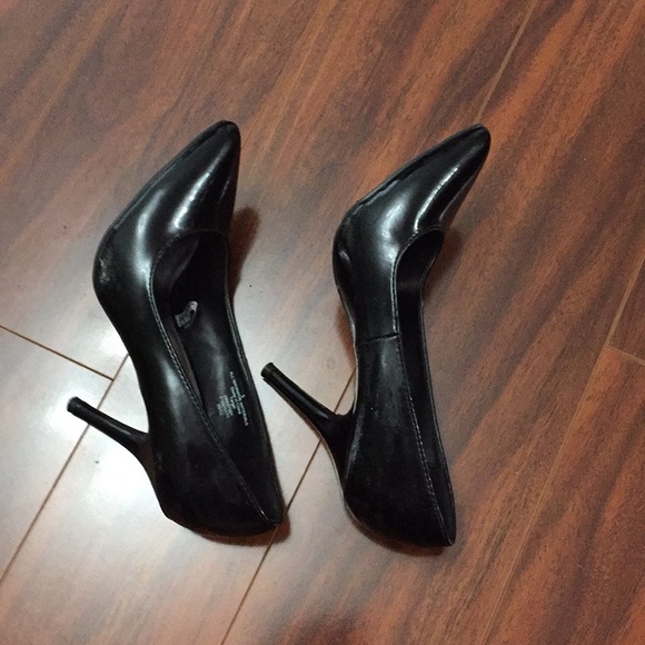 Mossimo ladies shoes 👠! Size 6! Needs a new home! - Picture 3 of 5